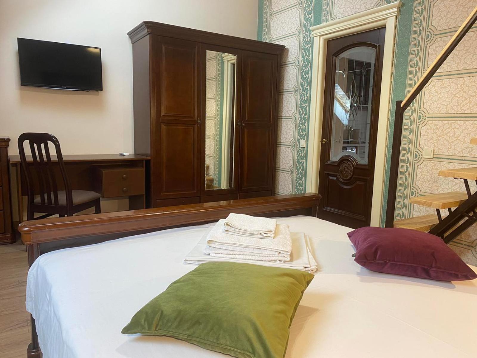 Apart Yaroslava Osmomysla 9 Square - City Center Лвив Екстериор снимка