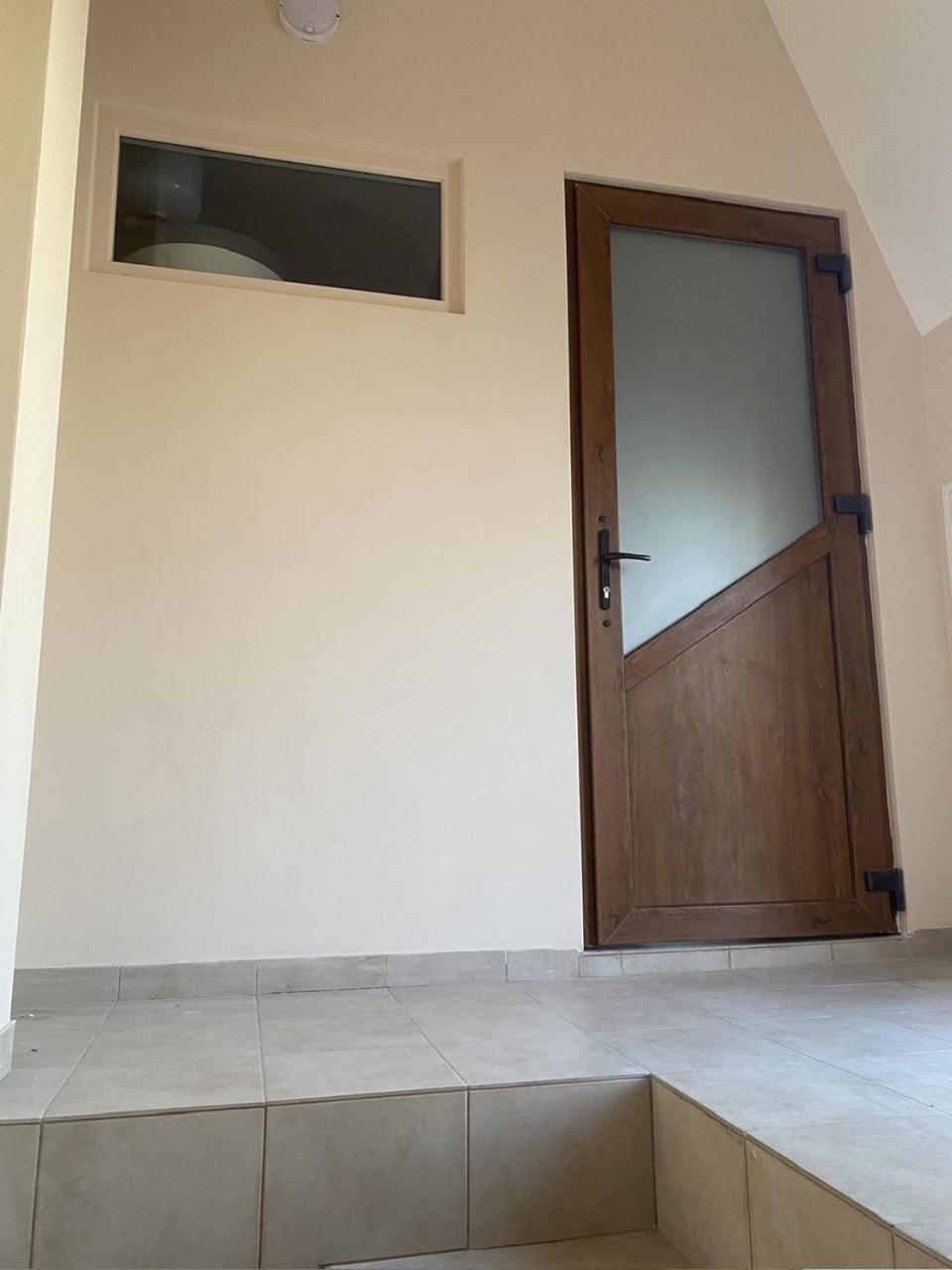 Apart Yaroslava Osmomysla 9 Square - City Center Лвив Екстериор снимка